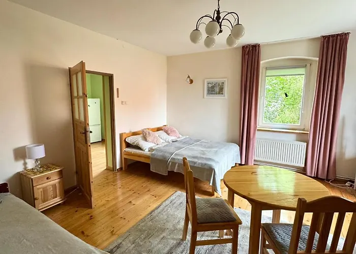 Albion شكلارسكا بوريبا